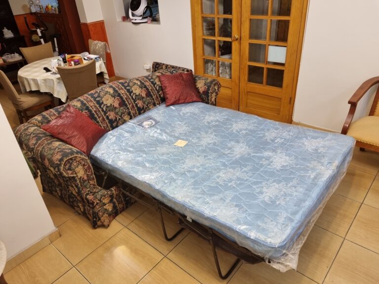 N2 (#ID:3315-3311-medium_large)  Venta Sofa Cama de la categoria Hogar y que se encuentra en Antofagasta, used, 280000, con identificador unico - Resumen de imagenes, fotos, fotografias, fotogramas y medios visuales correspondientes al aviso clasificado como #ID:3315
